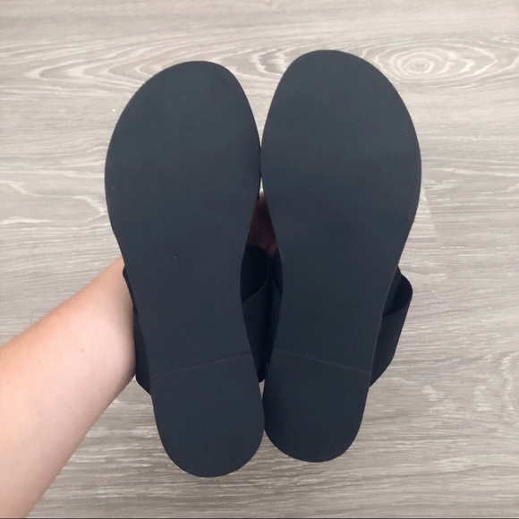 *SOLD* Steve Madden Sandals - Picture 3 of 3